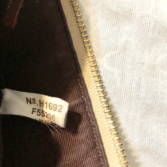 🦋COACH Authentic Signature Leather Wristlet/Wallet cream/biege color *preowned - Picture 7 of 9